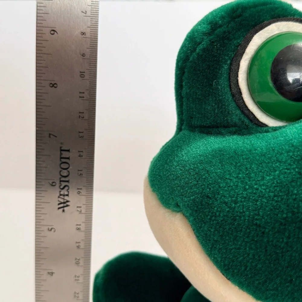 Russ Smooches Frog Plush Big‎ Eyes Red Lips Green 9 inch Polyester Fiber 25566P